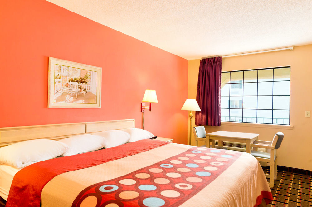 Americas Best Value Inn Darien Exterior photo