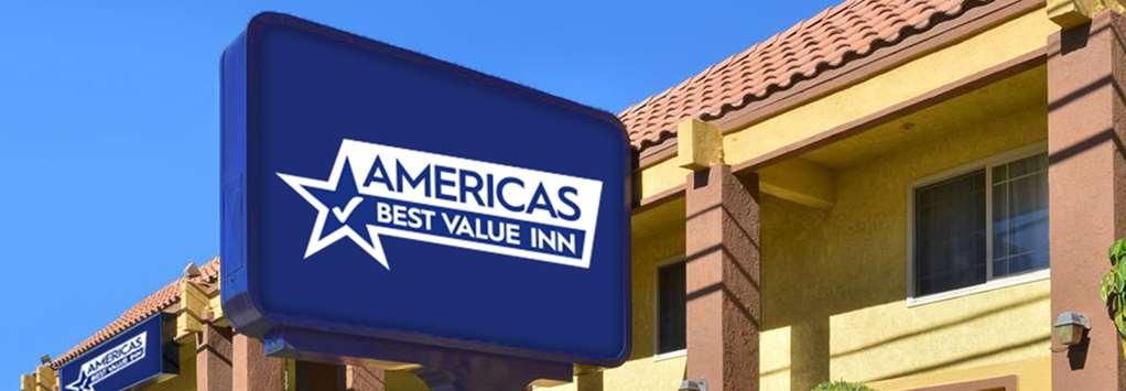 Americas Best Value Inn Darien Exterior photo